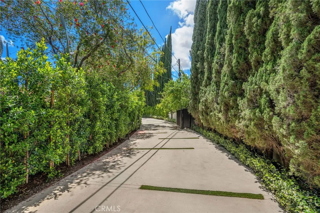 Additional image 59 of 16988 Strawberry Drive, Encino, CA 91436