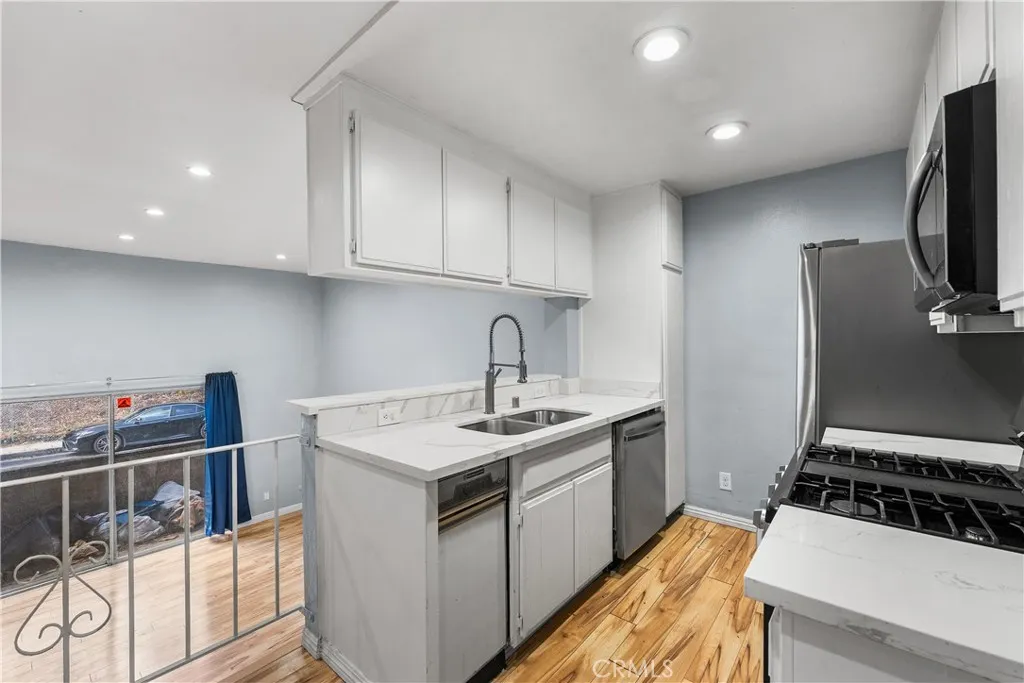 Additional image 47 of 5500 Lindley Ave Unit 106, Encino, CA 91316