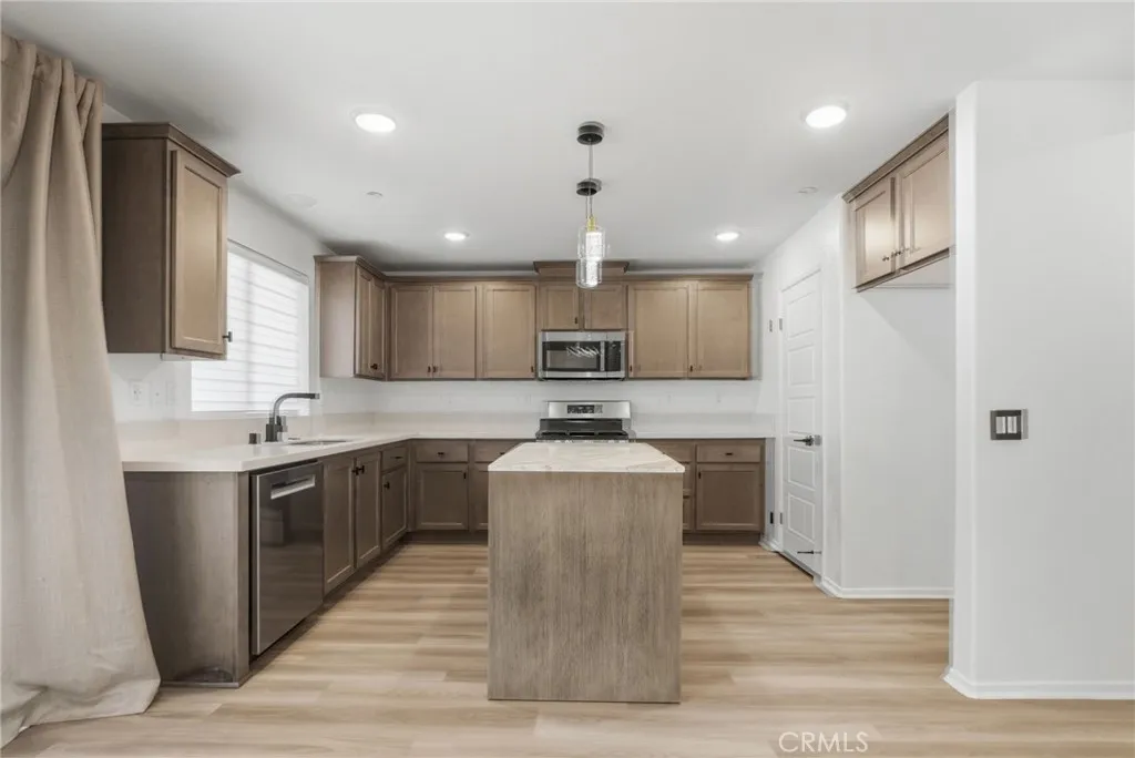 Additional image 34 of 32806 Crown Point Ln, Lake Elsinore, CA 92530