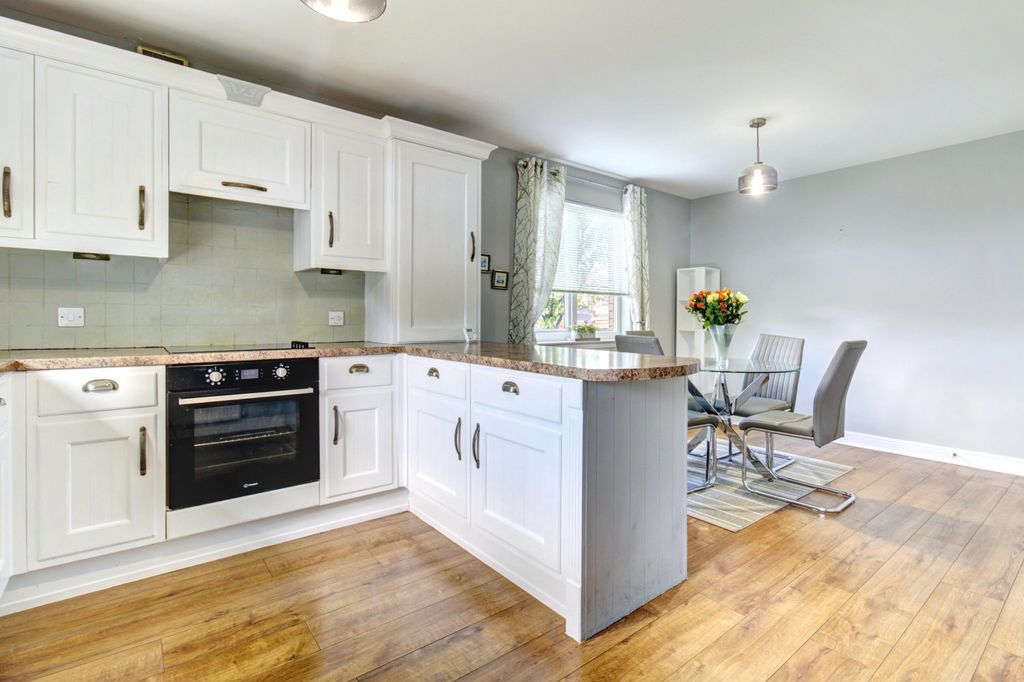 Additional image 7 of 2 bed flat for saleMary Fisher Crescent, Dumbarton G82