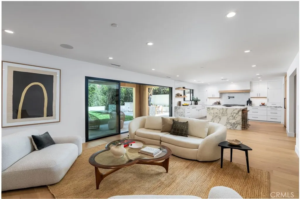 Additional image 4 of 3024 Country Club Dr, Costa Mesa, CA 92626