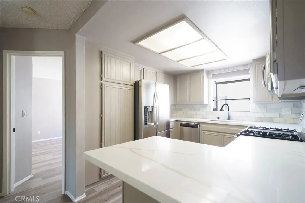 Additional image 16 of 20305 Rue Crevier Unit 585, Canyon Country, CA 91351