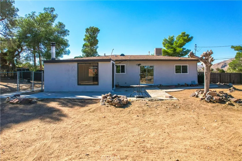 Additional image 113 of 7453 Condalia Avenue, Yucca Valley, CA 92284