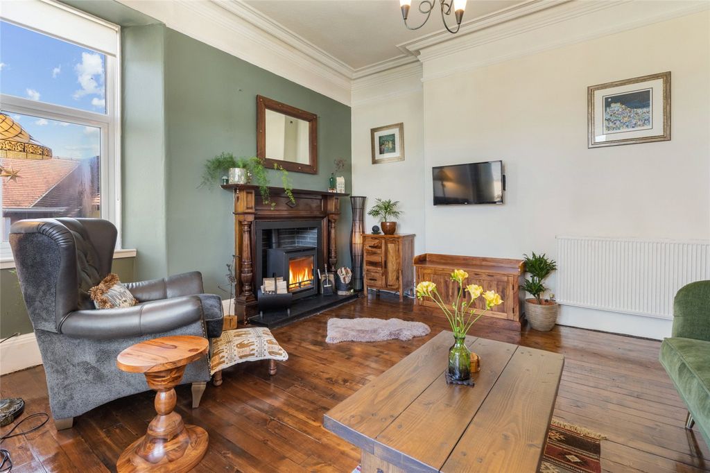 Additional image 7 of 2 bed flat for saleBellfield Road, Stirling FK8