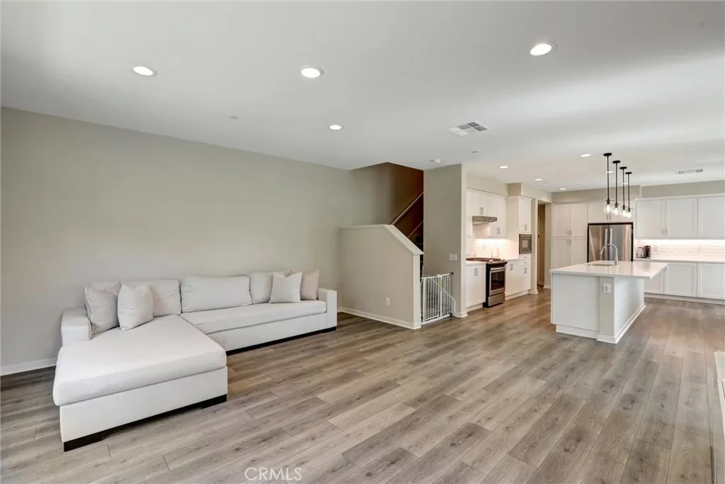Additional image 4 of 176 Novel, Irvine, CA 92618