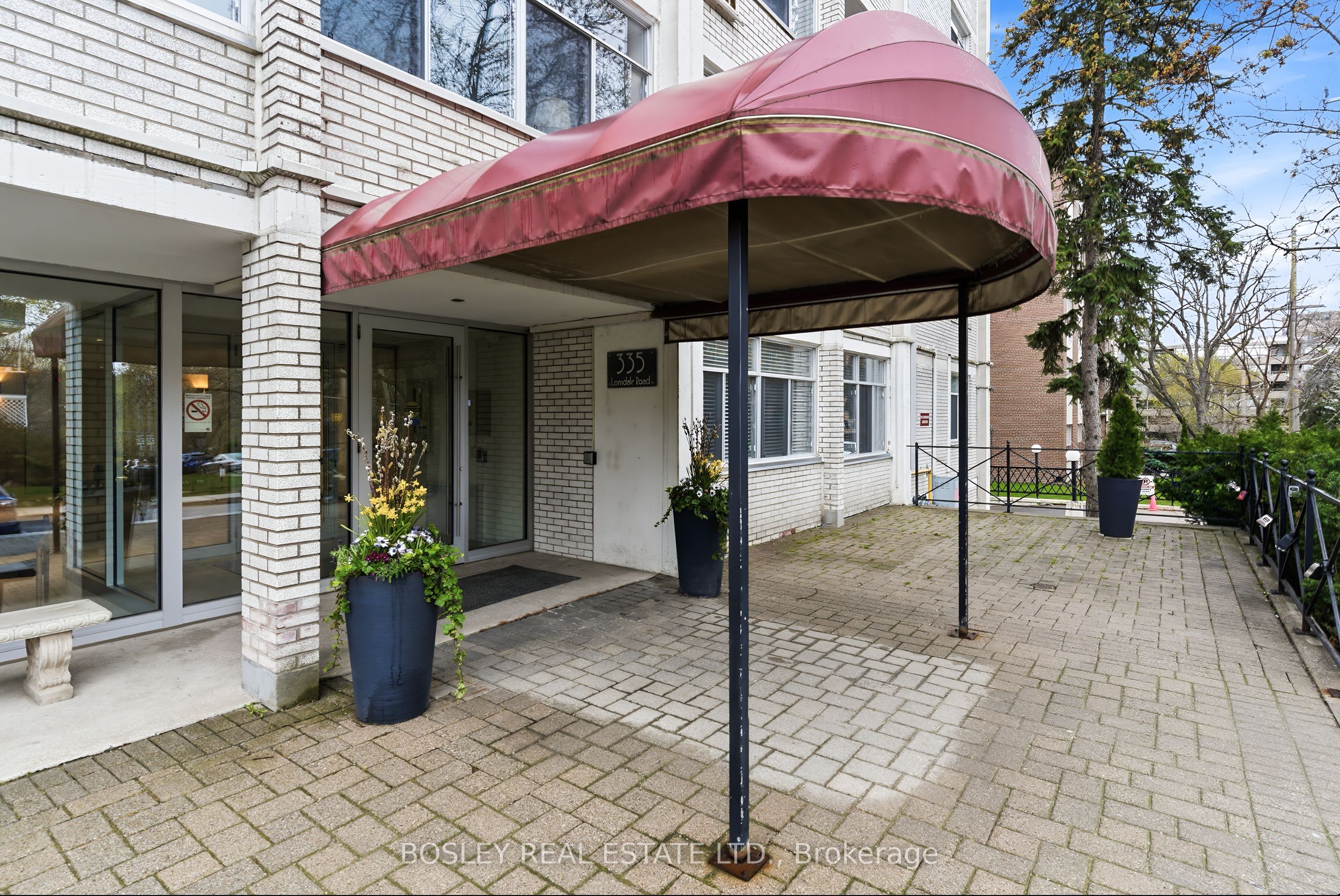 106-335 Lonsdale Road, Toronto, ON, M5P 1R4
