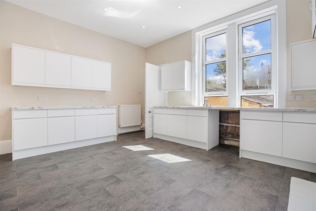 Additional image 11 of 3 bed flat for saleMargaret Street, Greenock PA16