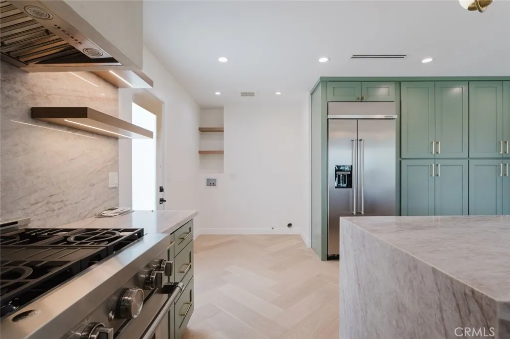Additional image 121 of 941 Sherlock Drive, Burbank, CA 91501