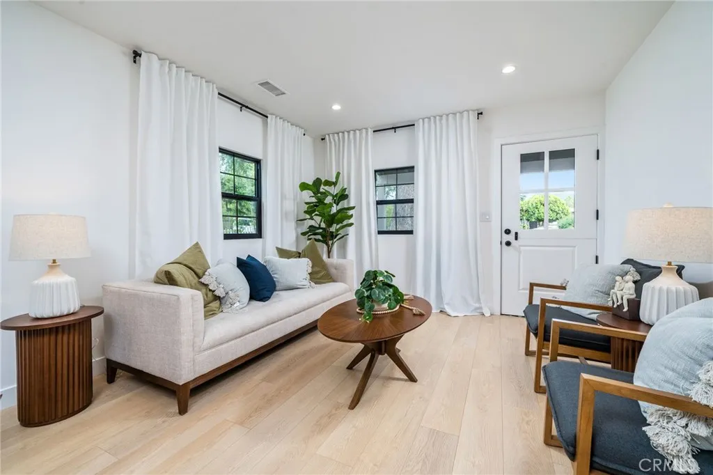 Additional image 7 of 2967 Casitas Ave, Altadena, CA 91001