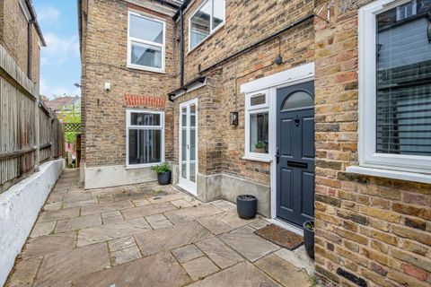 Dinsdale Road, Blackheath SE3