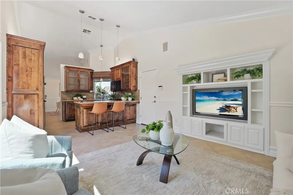 Additional image 18 of 270 S Raspberry Ln, Anaheim Hills, CA 92808