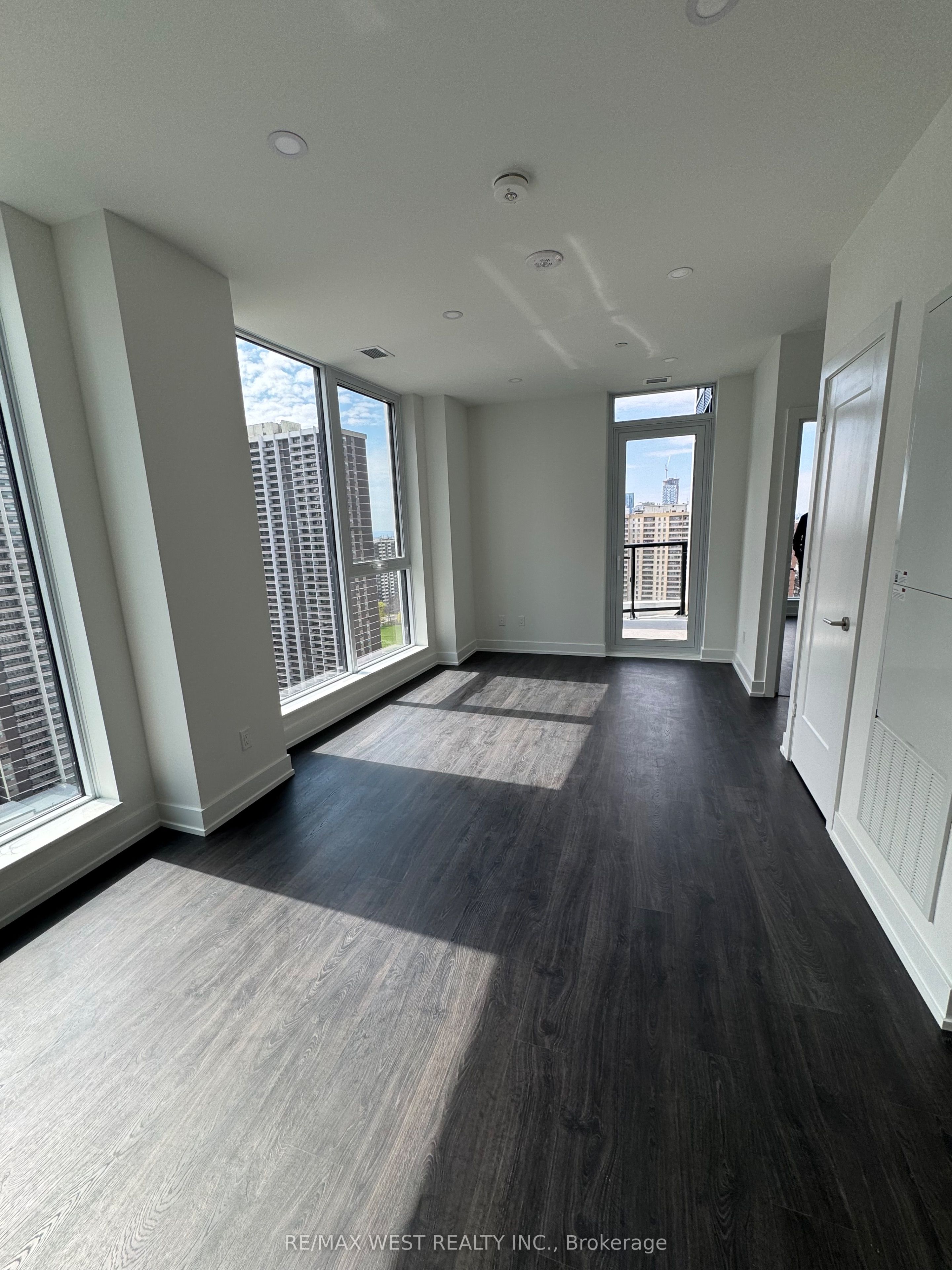 Additional image 6 of PH05-25 Cordova Avenue, Toronto, ON, M9A 0E5