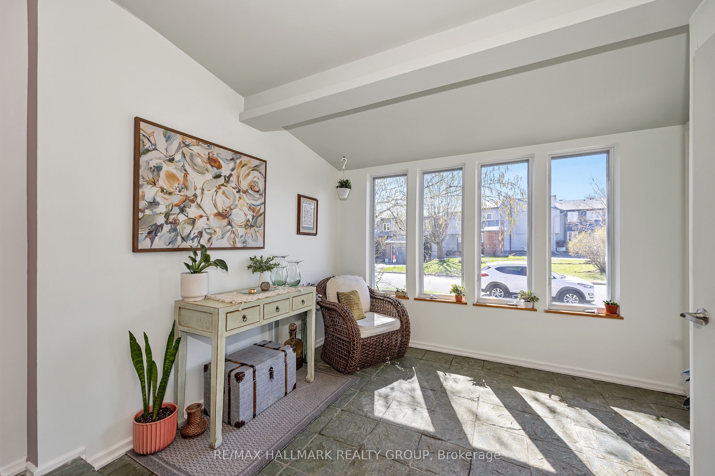 Additional image 3 of 35 Benlea Drive, Ottawa, ON, K2G 4A3