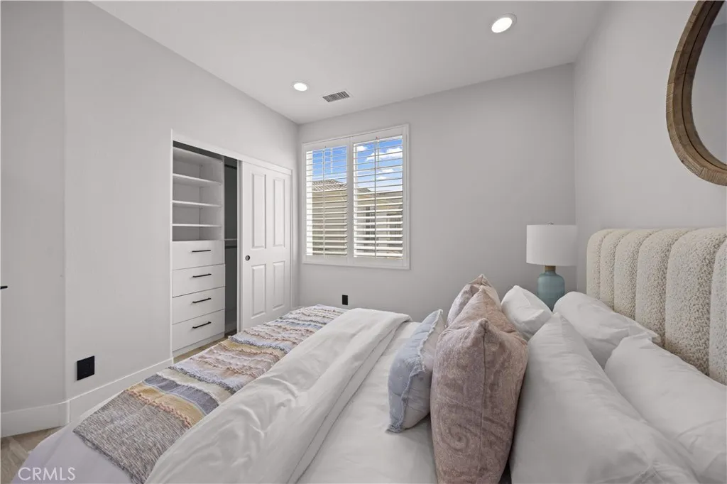 Additional image 81 of 328 Flyers Ln, Tustin, CA 92782