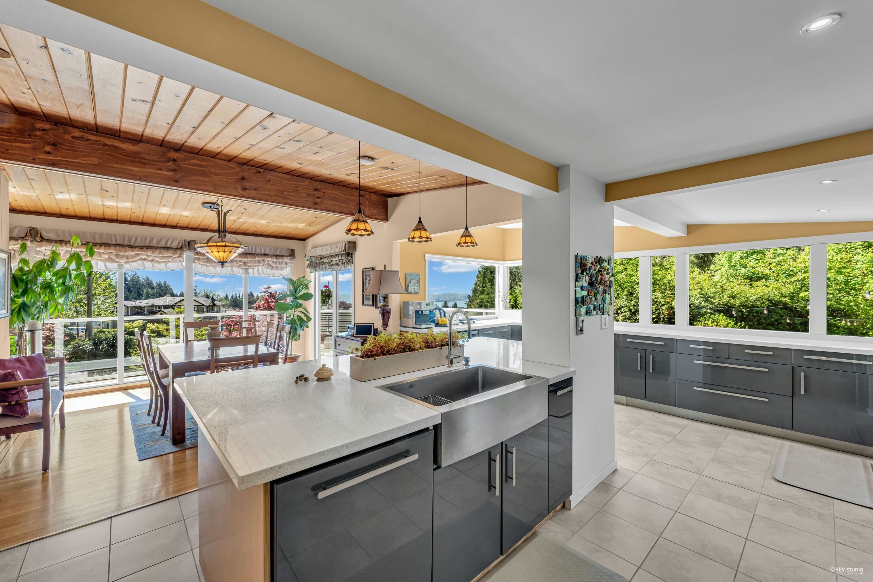 Additional image 4 of 4323 Valencia Avenue, North Vancouver, BC, V7N 4A7