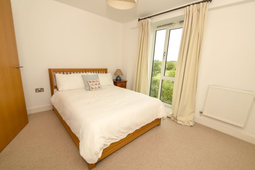 Additional image 8 of 2 bed flat for salePark Way, Newbury RG14