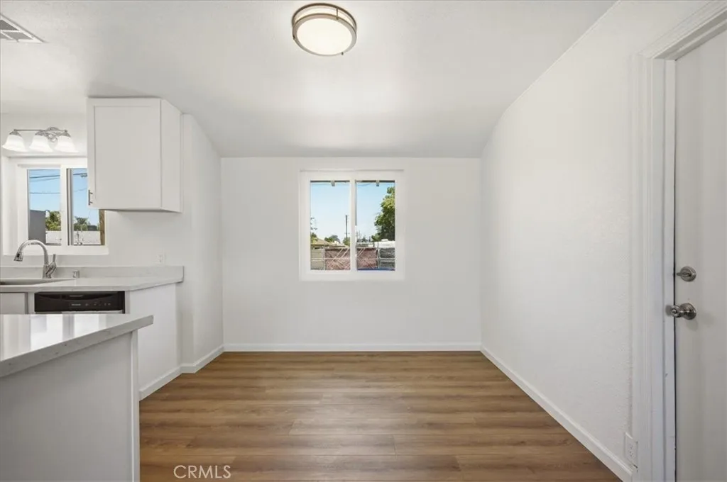 Additional image 11 of 548 W Montrose Ave, Hemet, CA 92543