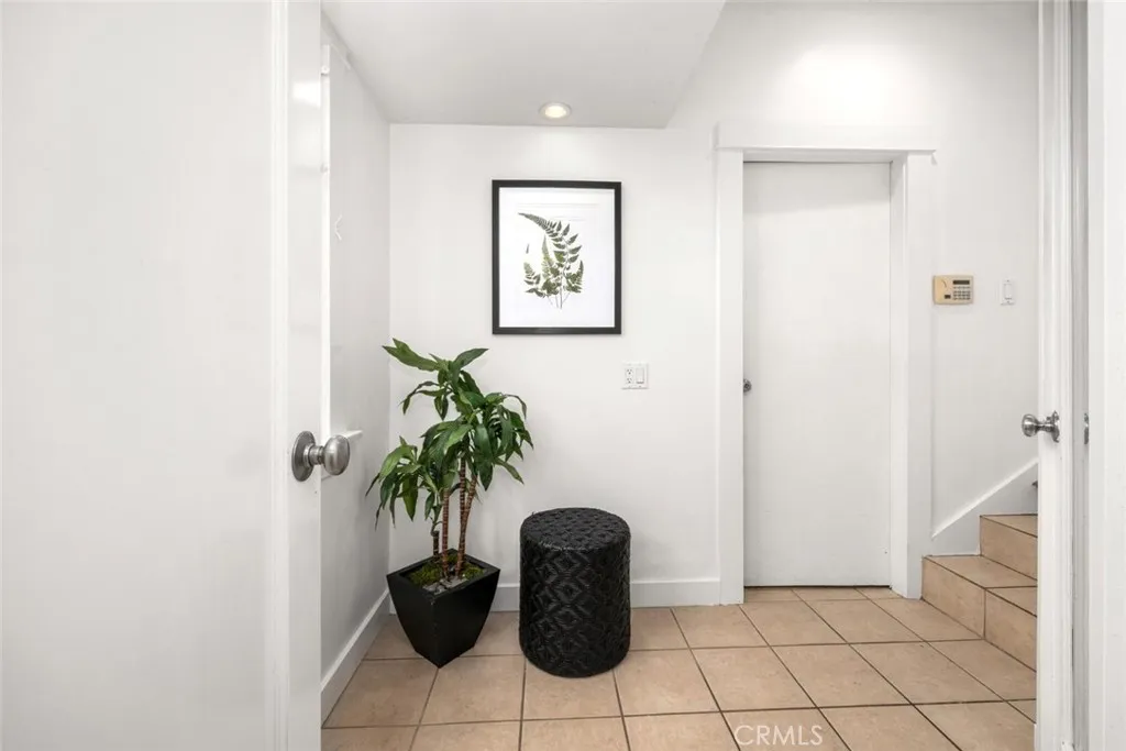 Additional image 55 of 24 Via Di Roma Walk, Long Beach, CA 90803