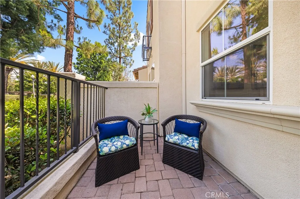 76 Trailing Vine, Irvine, CA 92602 photo 3