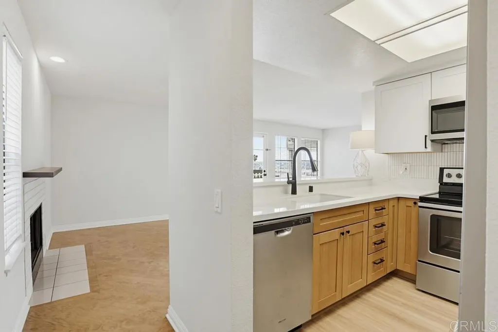 Additional image 6 of 3961 Hortensia St Unit H7, San Diego, CA 92110
