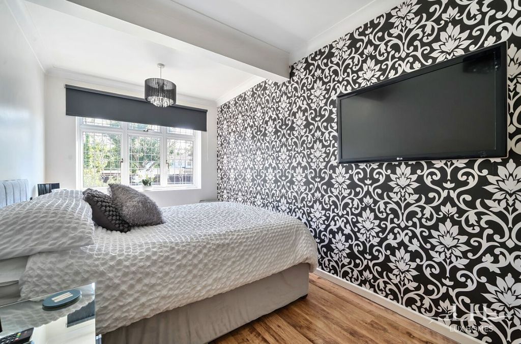 Additional image 9 of 4 bed end terrace house for saleMilton Avenue, Hornchurch RM12