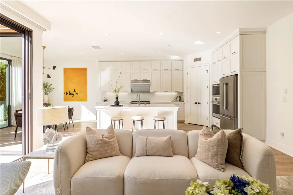 Additional image 28 of 135 Statura, Irvine, CA 92602