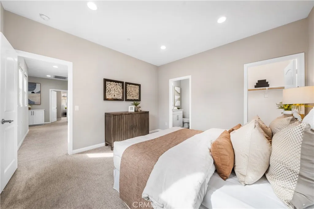 Additional image 36 of 102 Yellow Pine Pne, Irvine, CA 92618