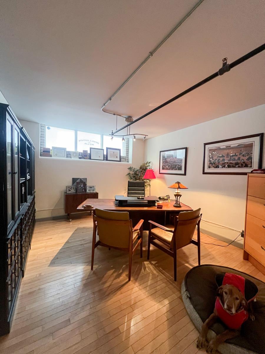Additional image 5 of 1,-10169 104 Street, Edmonton, AB, T5J1A5