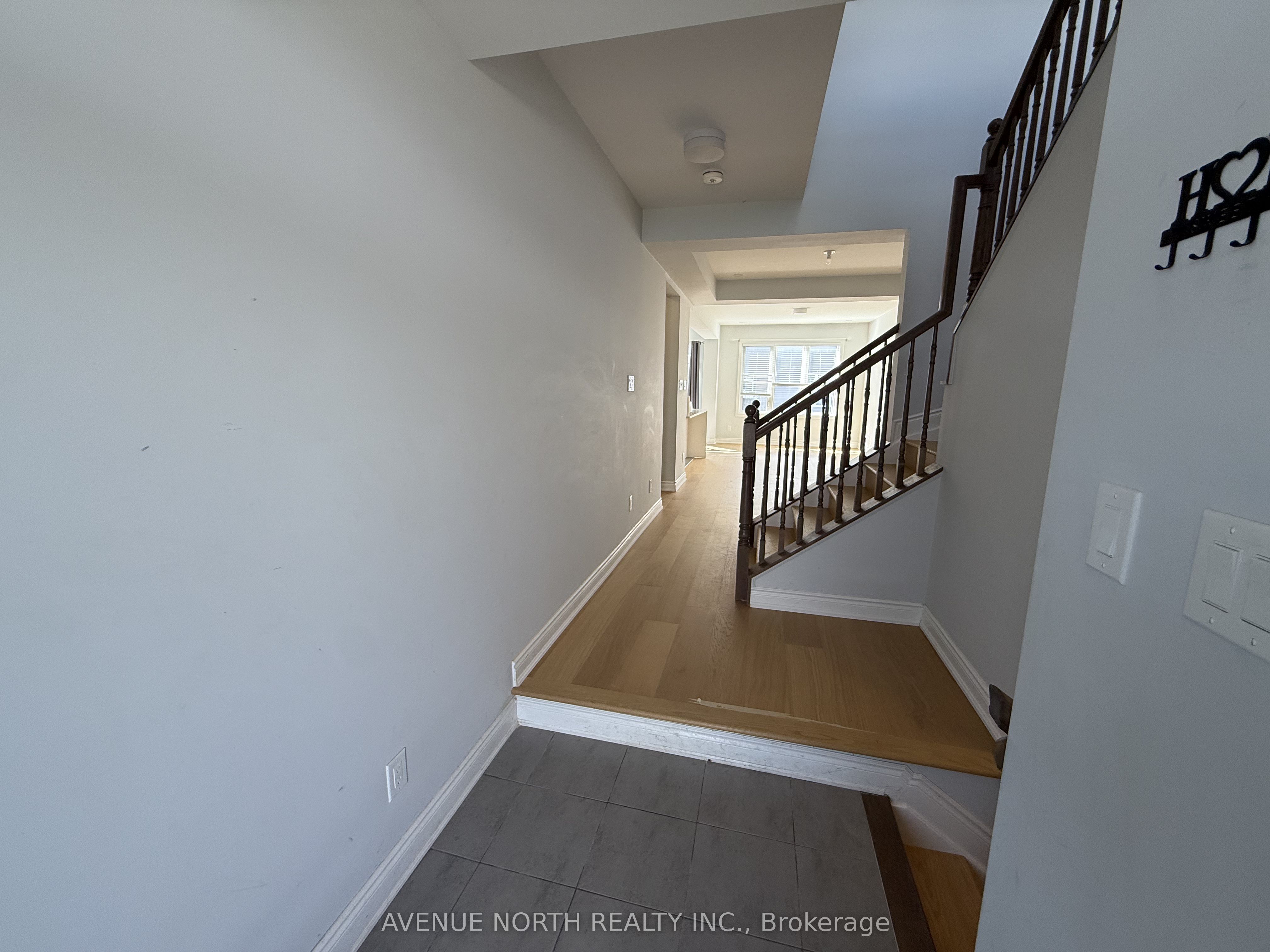 Additional image 2 of 569 Rye Grass Way, Ottawa, ON, K2J 6Z9