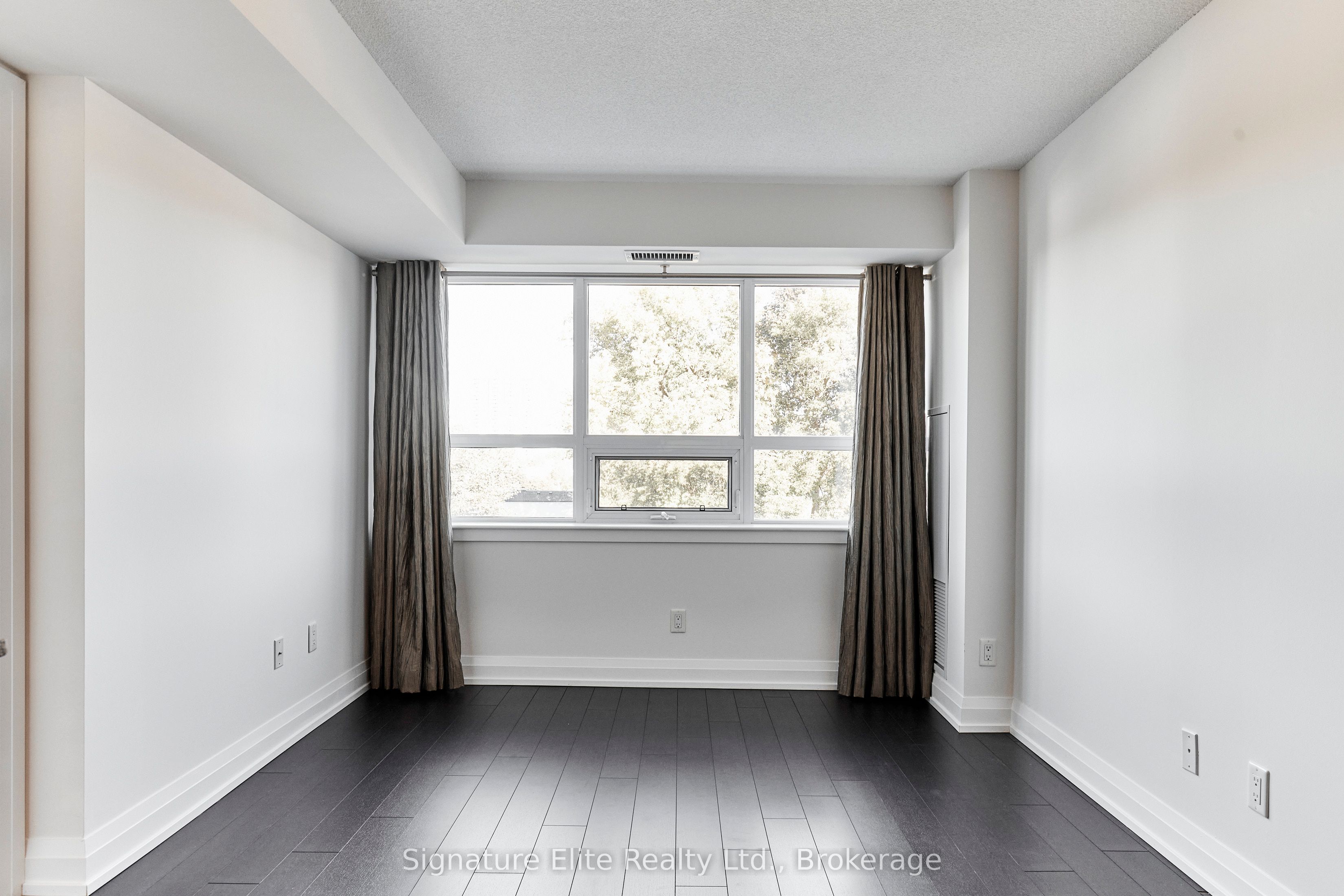 Additional image 5 of 301-3520 Danforth Avenue, Toronto, ON, M1L 1E5