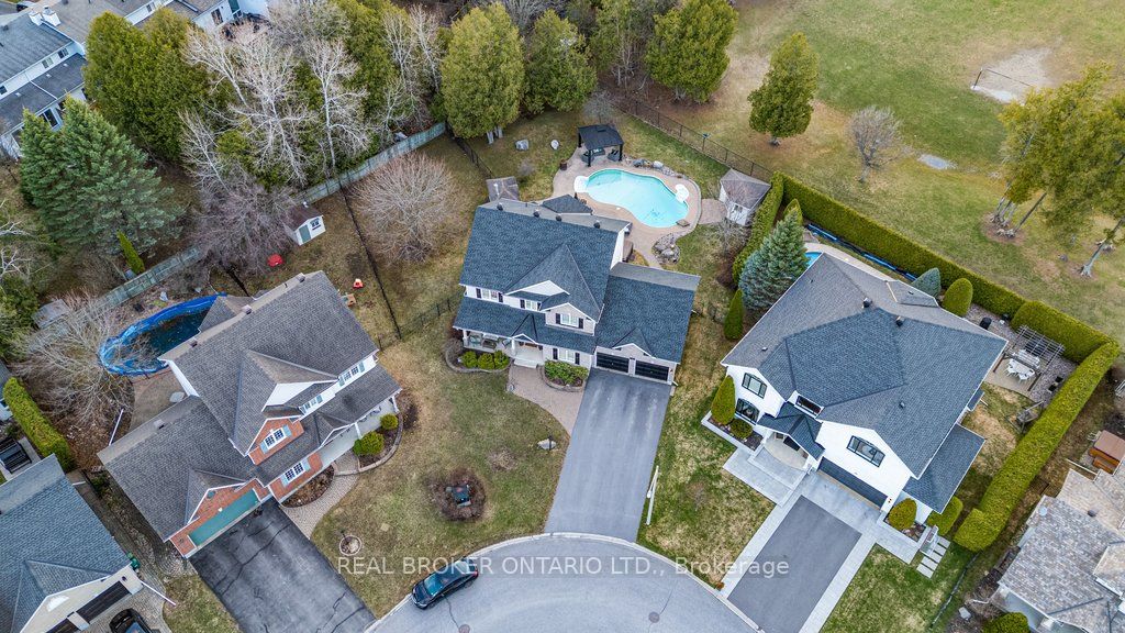 Additional image 2 of 32 Feldspar Crescent, Ottawa, ON, K2S 1Y3