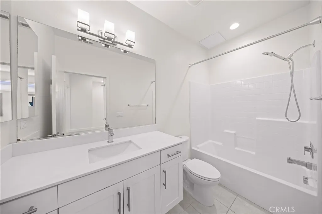 Additional image 49 of 645 W 17th St, Costa Mesa, CA 92627