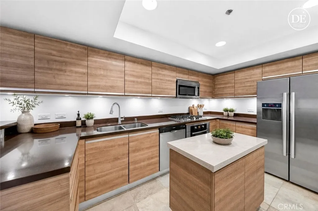 Additional image 8 of 3785 Wilshire Boulevard Unit 1006, Los Angeles, CA 90010