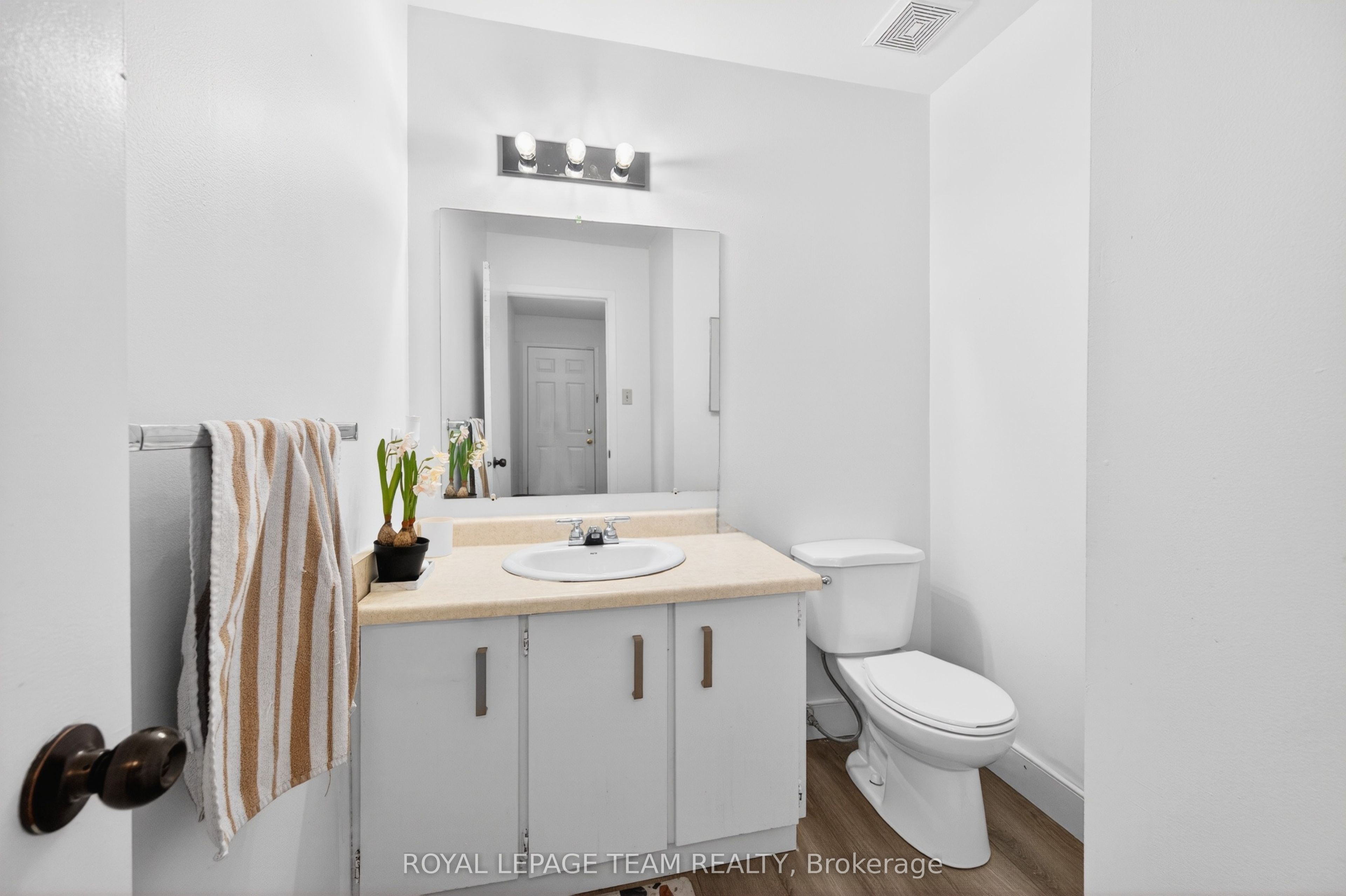 Additional image 6 of 1631 Saxony Crescent, Ottawa, ON, K1B 5K8