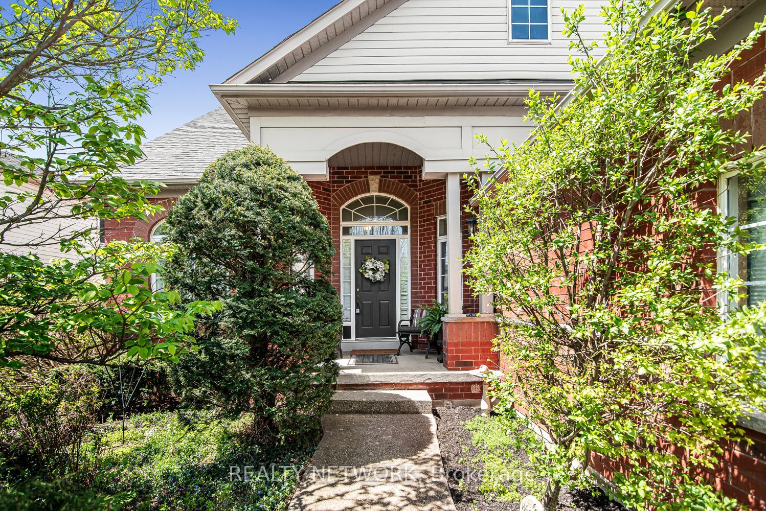 Additional image 3 of 102 Moore Crescent, Hamilton, ON, L9G 4Z8