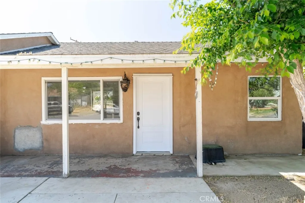 232 E Avenue P5, Palmdale, CA 93550 photo 3