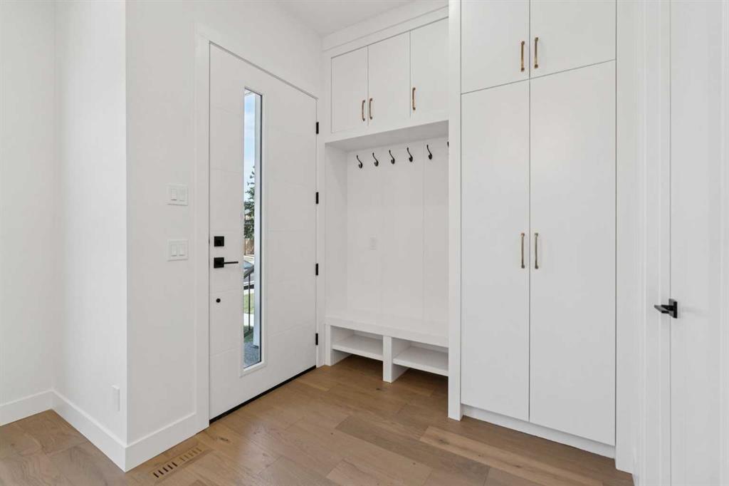 Additional image 4 of 645 36 Street SW, Calgary, AB, T3C 1R1