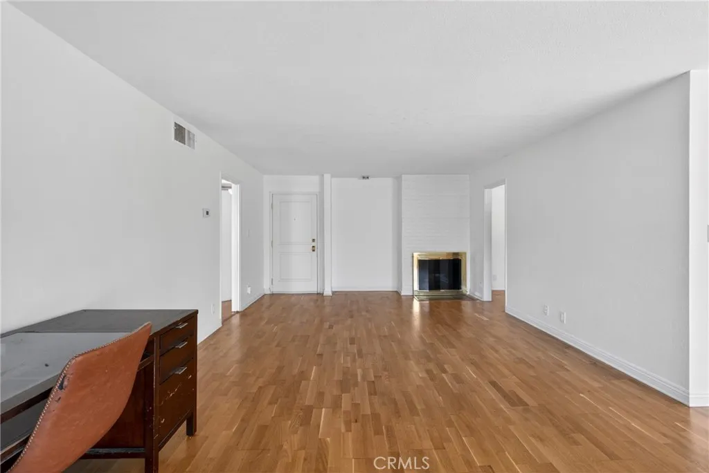 2444 E Del Mar Boulevard Unit 208, Pasadena, CA 91107 photo 4