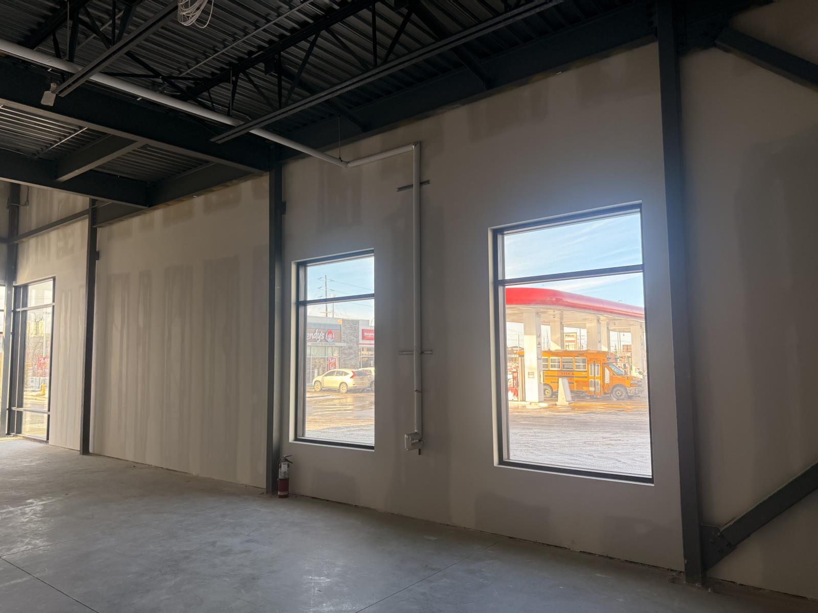 Additional image 3 of 5745 50 Street NW, Edmonton, AB, T6B3W5
