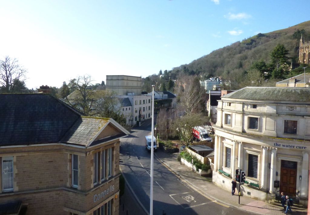 Additional image 8 of 1 bed flat for saleChurch Street, Malvern, Worcestershire WR14