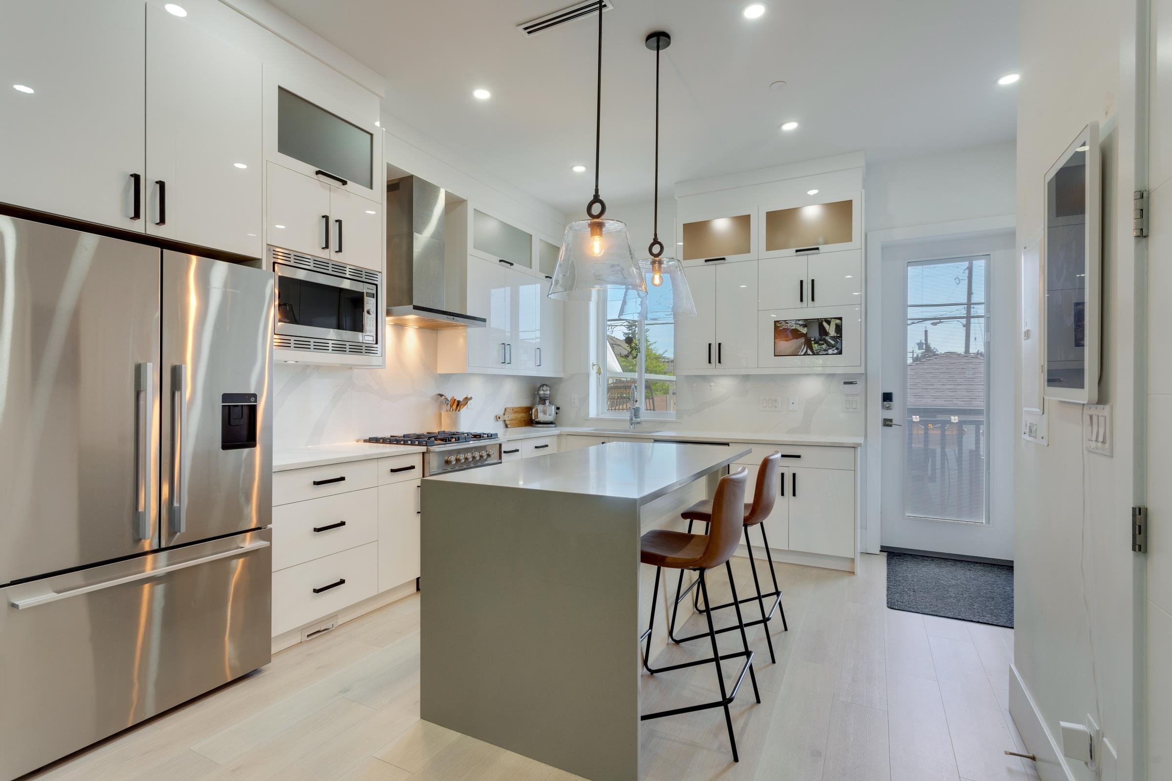 2868 49th Avenue E, Vancouver, BC, V5S 1K6