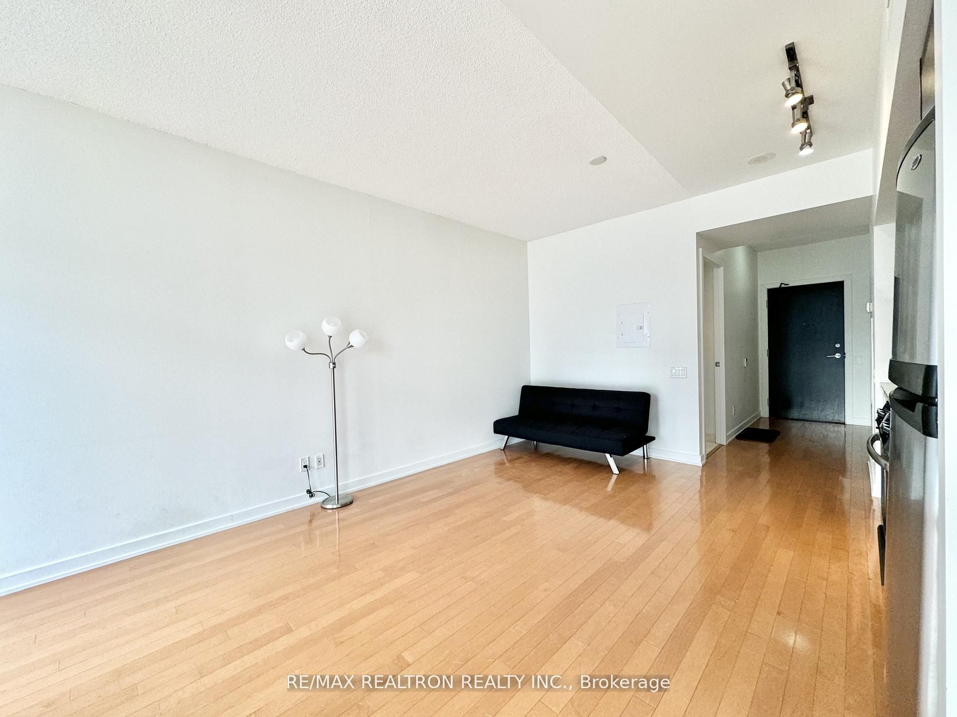 Additional image 4 of 1404-33 Charles Street E, Toronto, ON, M4Y 1R9