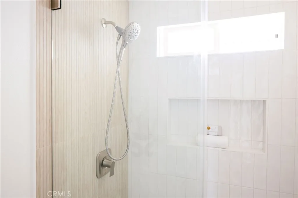 Additional image 96 of 2566 Oxford Ln, Costa Mesa, CA 92626