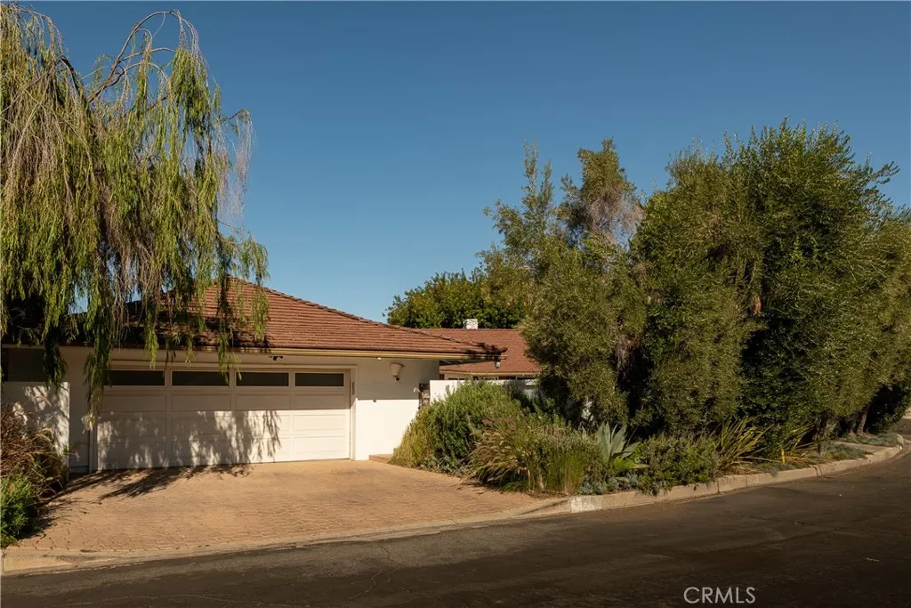 Additional image 98 of 4173 Regal Oak Dr, Encino, CA 91436
