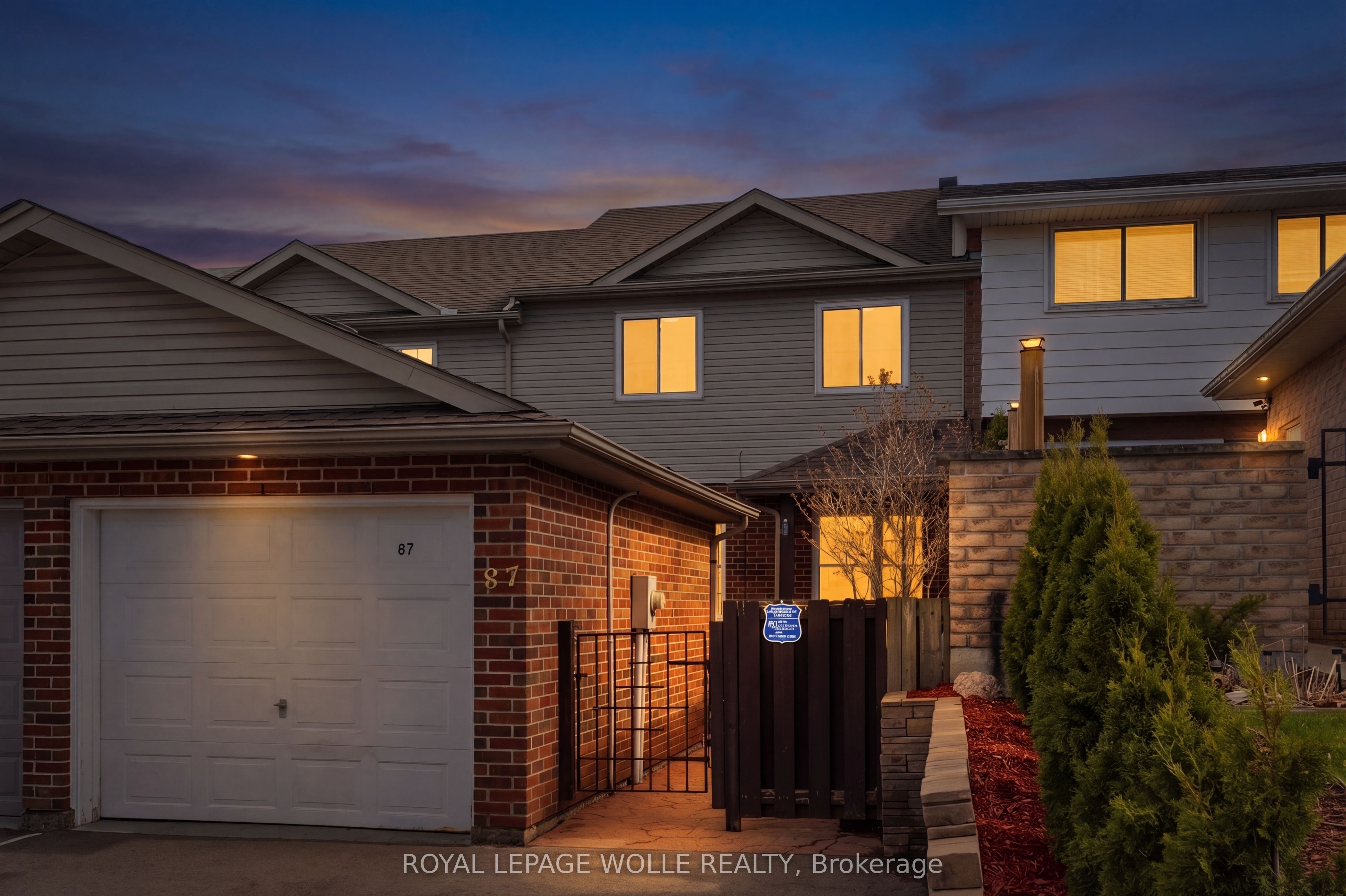 87 Ralgreen Crescent, Waterloo, ON, N2M 1V1