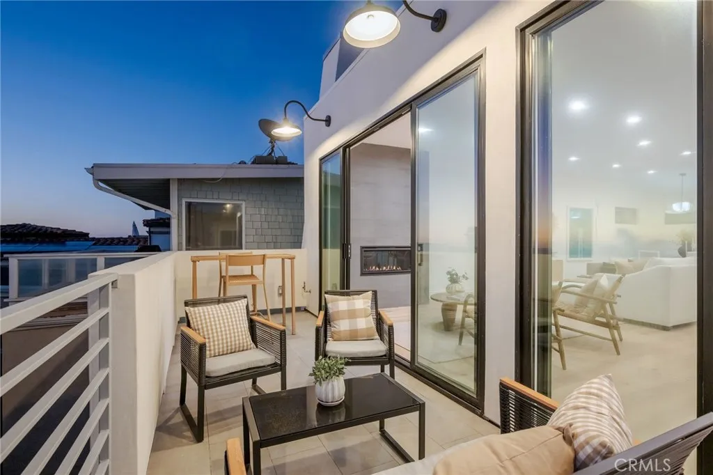 Additional image 124 of 89 Bayview Dr, Manhattan Beach, CA 90266