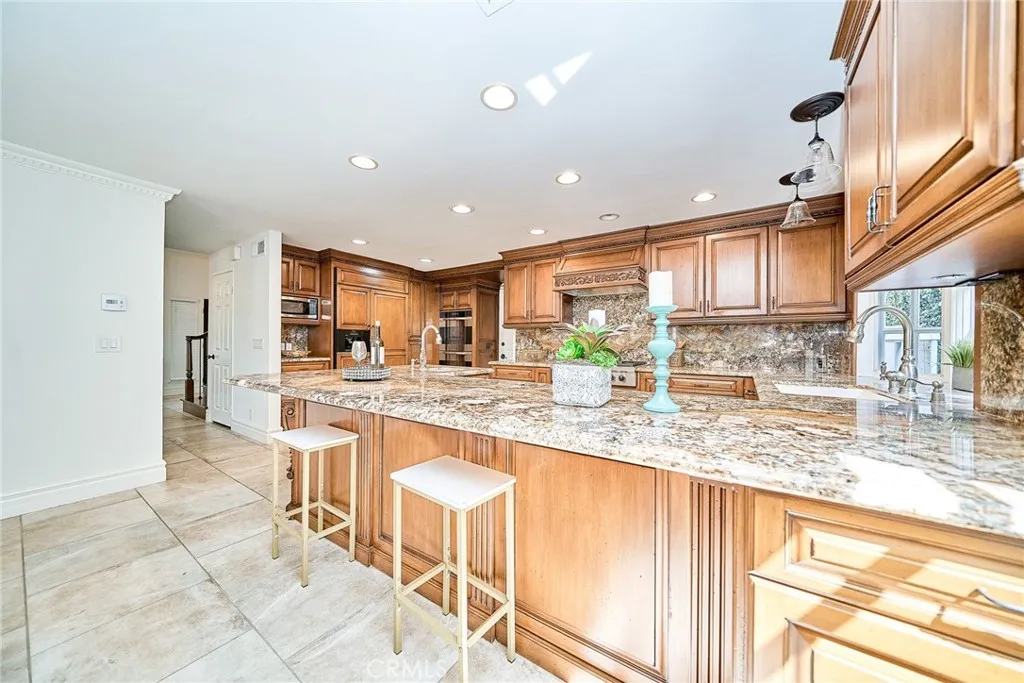 Additional image 10 of 15 Ensueno E, Irvine, CA 92620