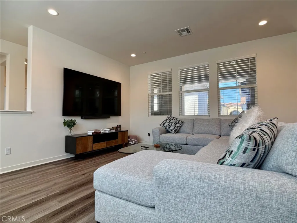 Additional image 88 of 16064 Jamie St Unit 8, Fontana, CA 92336