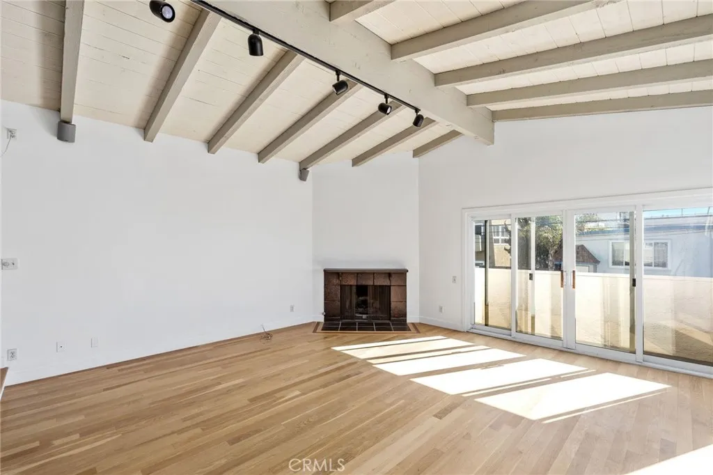 959 2nd St, Hermosa Beach, CA 90254 photo 5