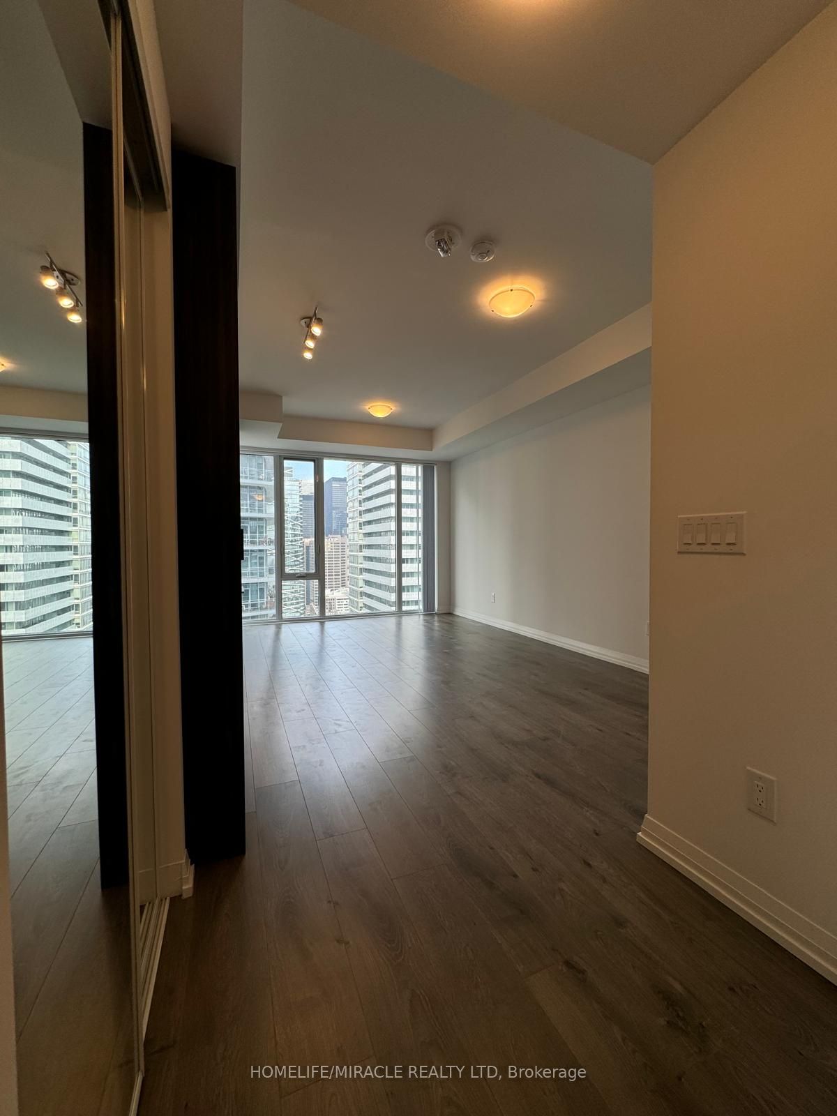 Additional image 6 of 3508-8 Widmer Street, Toronto, ON, M5V 0W6